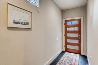 2002 Glen Allen St in Austin, TX - Building Photo - Building Photo