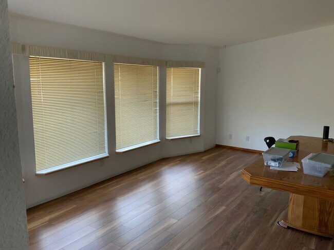 419 6th Ave SE in Ephrata, WA - Building Photo - Building Photo