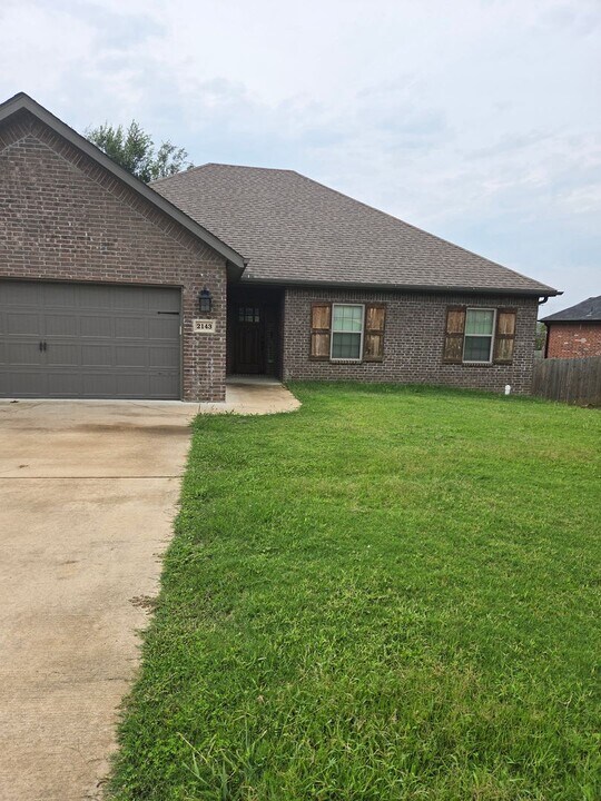 2143 Sweetwater Ranch Ave in Springdale, AR - Building Photo