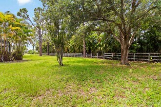 3699 Liberty Square in Ft. Myers, FL - Building Photo - Building Photo