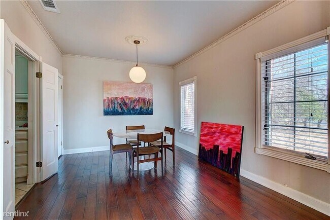 1626 Palma Plaza-Unit -Apt 10 in Austin, TX - Building Photo - Building Photo