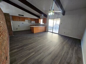 807 Deborah Dr in Roswell, NM - Building Photo - Building Photo