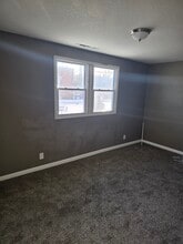 216 S Cavin St in Ligonier, IN - Building Photo - Building Photo