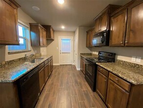 798 Rolling Terrace Cir in Granbury, TX - Building Photo - Building Photo