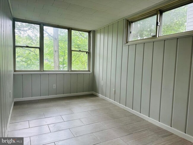 2500 Lake Ave in Cheverly, MD - Building Photo - Building Photo