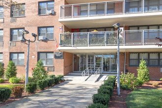 Chatterton Terrace Apartments in Bronx, NY - Building Photo - Building Photo