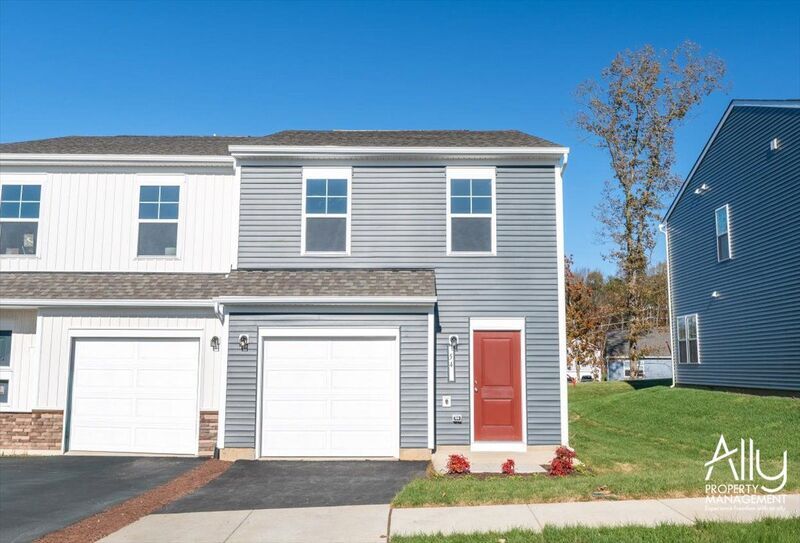 54 Sophie Kathryn Dr in Barboursville, VA - Building Photo