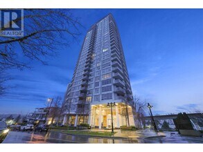 530 Whiting Way in Coquitlam, BC - Building Photo - Building Photo