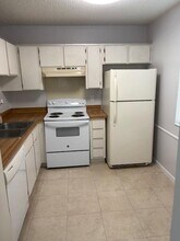 8850 Royal Palm Blvd, Unit 203 in Coral Springs, FL - Building Photo - Building Photo