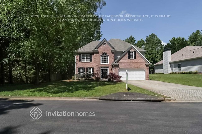 property at 3843 Laurel Dr NW
