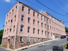 1198 Butler St in Easton, PA - Building Photo - Building Photo