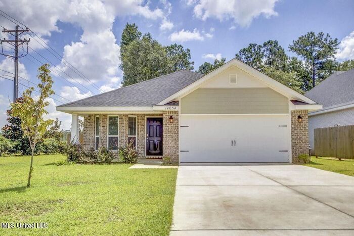 14034 Old Mossy Trl in Gulfport, MS - Building Photo