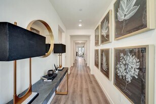 2148 W Solo Wy in Hanford, CA - Building Photo