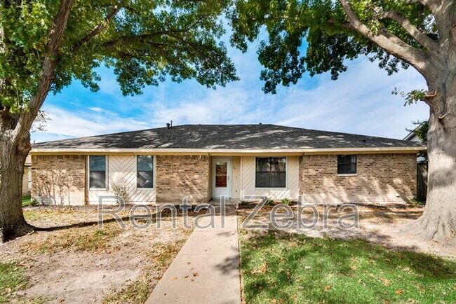 property at 500 Woodhollow Dr