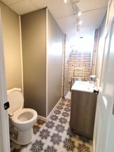 738 N Waterloo St, Unit 3 in Jackson, MI - Foto de edificio - Building Photo