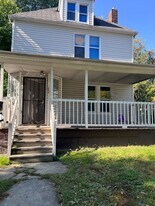 728 E 93rd St in Cleveland, OH - Building Photo