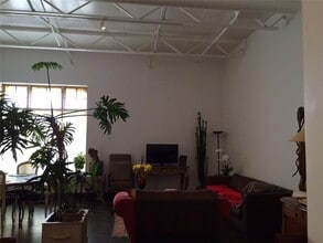 1371 Crampton St in Dallas, TX - Building Photo - Building Photo