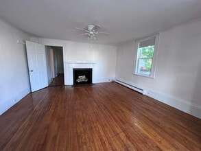 30 High St in Exeter, NH - Building Photo - Building Photo