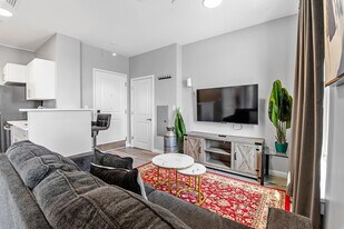 95 Broadway-SI ID1240379P, Unit SI ID1240379P in Everett, MA - Building Photo