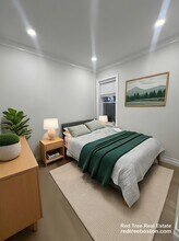 14 Mt Hood Rd, Unit 2 in Boston, MA - Foto de edificio - Building Photo