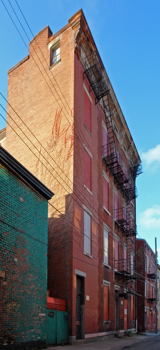 27 Mercer St in Cincinnati, OH - Foto de edificio