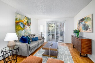 Prescott Apartments in Denver, CO - Foto de edificio - Building Photo