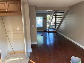 1445 1st St in Duarte, CA - Foto de edificio - Building Photo