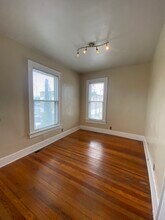 616 SE 3rd St, Unit 2 in Evansville, IN - Building Photo - Building Photo