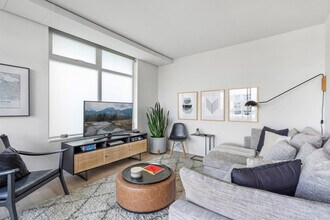 728 W 8th Ave in Vancouver, BC - Building Photo - Building Photo