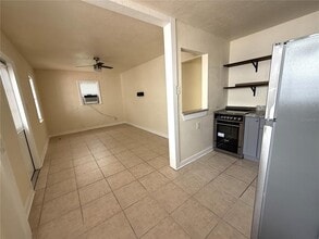 12127 Gulf Blvd in Treasure Island, FL - Building Photo - Building Photo