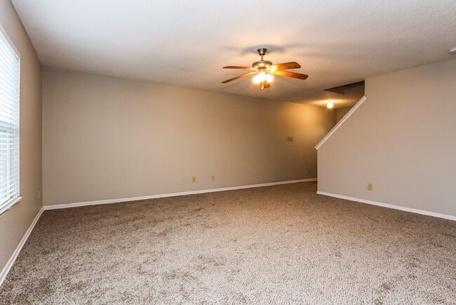 8551 Bluff Point Dr in Indianapolis, IN - Building Photo - Building Photo