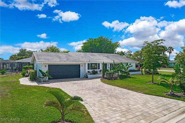 27 Pebble Beach Blvd in Naples, FL - Building Photo - Building Photo
