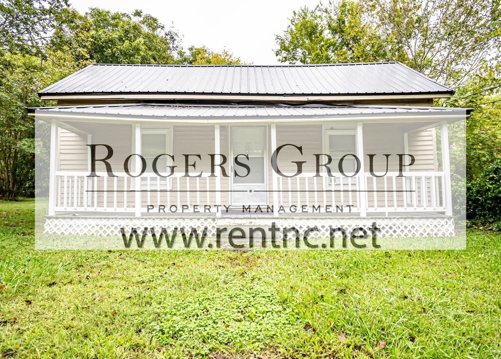211 Clement Ave in Oxford, NC - Building Photo