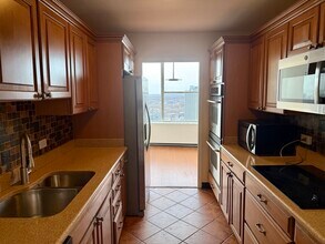 5757 N Sheridan Rd in Chicago, IL - Building Photo - Building Photo