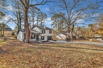3959 Wood Path Dr in Stone Mountain, GA - Building Photo - Building Photo