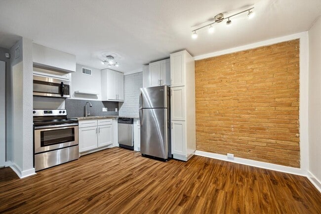 property at 524 Heights Blvd