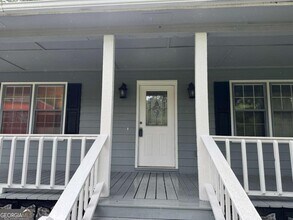 155 Davis Rd in Stockbridge, GA - Building Photo - Building Photo