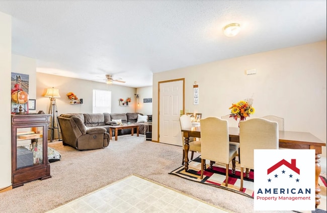property at 412 S 15th St