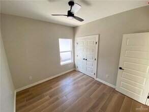 3104 S Links Dr in Edinburg, TX - Building Photo - Building Photo