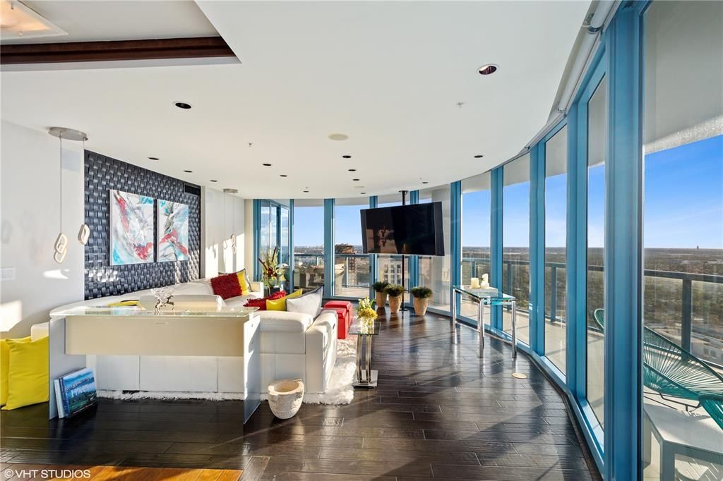 333 Las Olas Way in Fort Lauderdale, FL - Building Photo