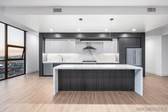 1440 Columbia St, Unit 2304 in San Diego, CA - Building Photo - Building Photo