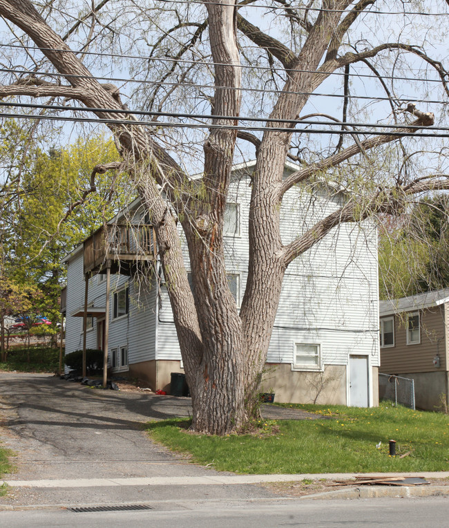 3301 Burnet Ave in Syracuse, NY - Building Photo - Building Photo