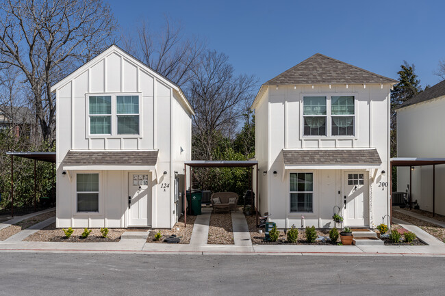 500 Debus Dr in Taylor, TX - Building Photo - Building Photo