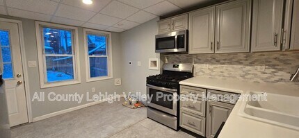 1922 Glendale Ave in Bethlehem, PA - Building Photo - Building Photo