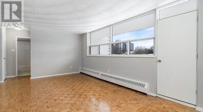 3875 Sheppard Ave E in Toronto, ON - Building Photo - Building Photo