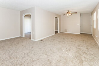 429 Azalea Dr in Stockbridge, GA - Building Photo - Building Photo