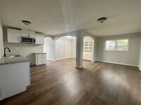 5321 Tarawa Rd photo'