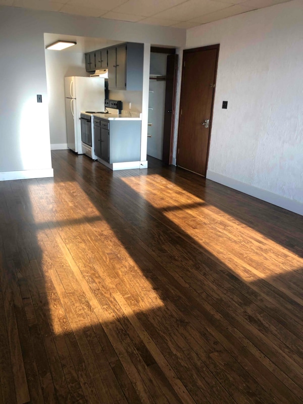 16 N Hill St in Fountain City, WI - Building Photo - Building Photo