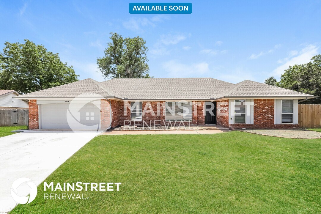 2528 NW 119th St in Oklahoma City, OK - Building Photo