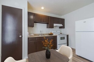 Prosper Northgate in Crowley, LA - Building Photo